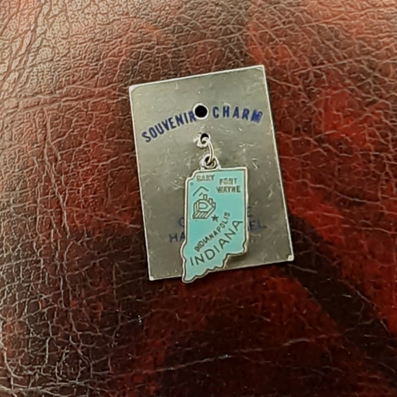 1960s/70s Indiana Cloisonne Enamel Charm Taiwan - Picture 1 of 14